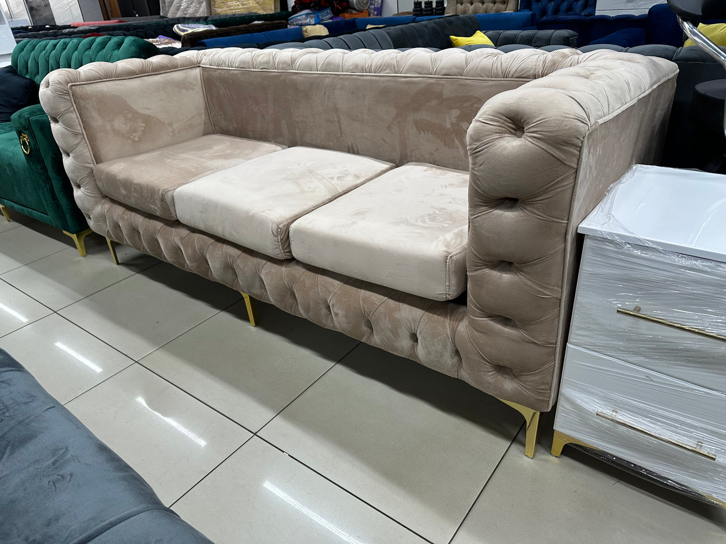 3 seater couch ( loose cushion )